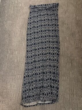 Max Studio Navy and White Geometric Maxi Skirt